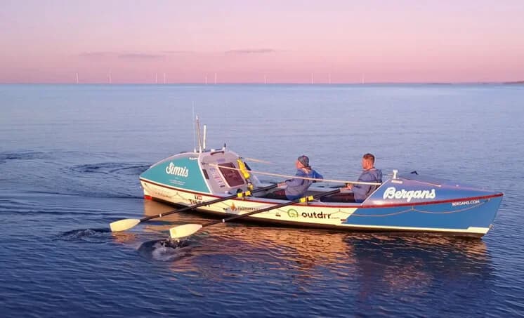 Blogg Row around Svalbard